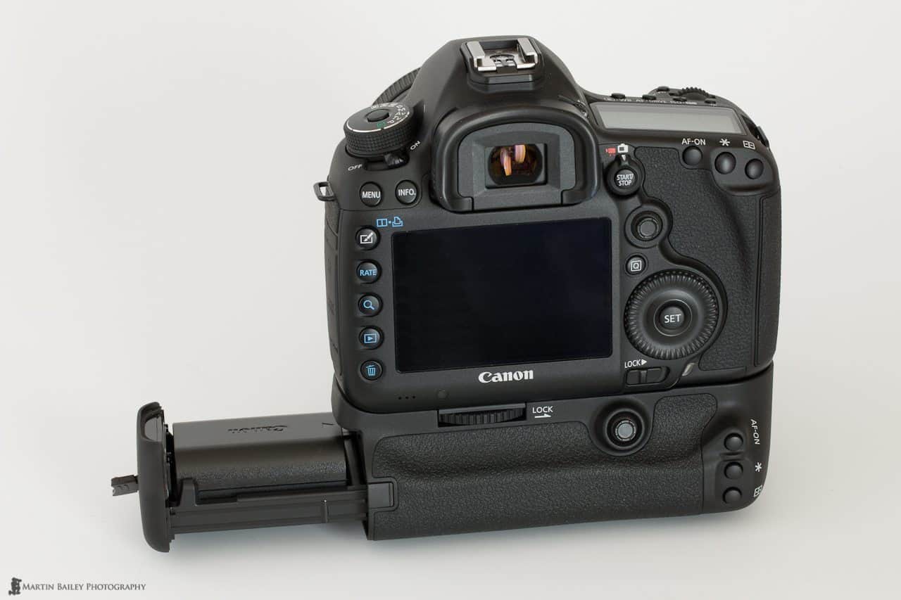 remplacement pour Canon E11 Pixel BG-E11 Poignée dalimentation Batterie Grip pour Canon EOS 5D Mark III Digital SLR Caméra 